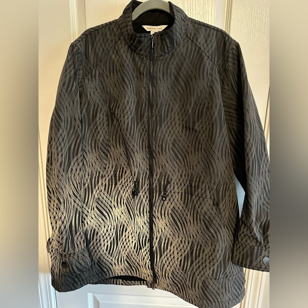 Coldwater Creek Woman’s Black and Reflective Gray Patterned Jacket
